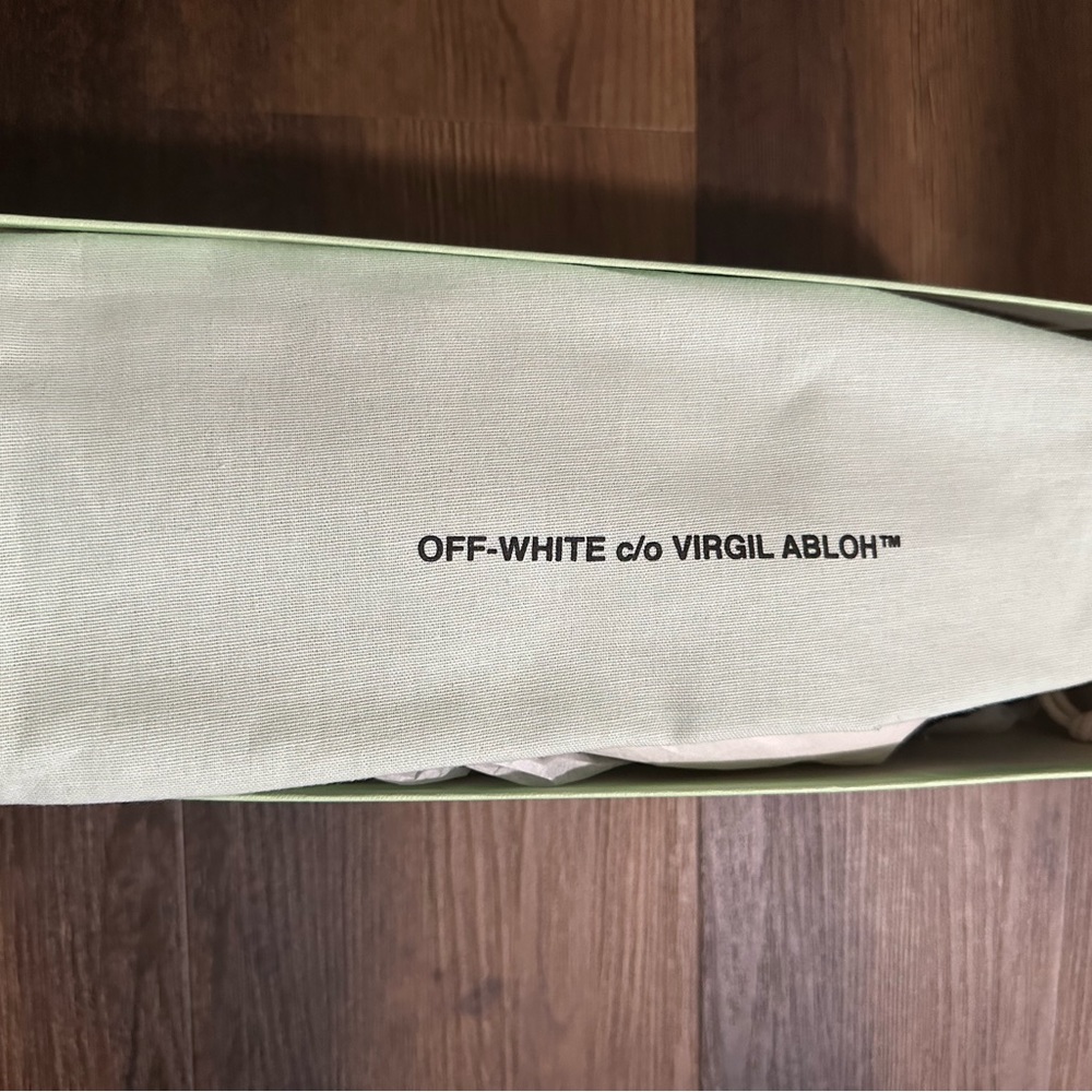 Off White Jelly Sandals - Picture 3 of 6
